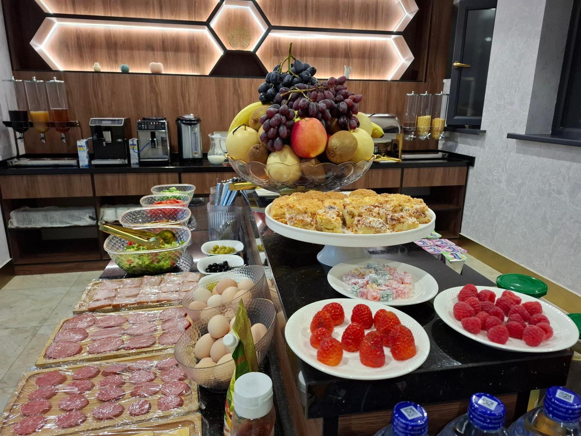 My Status Hotel Tashkent Ngoại thất bức ảnh