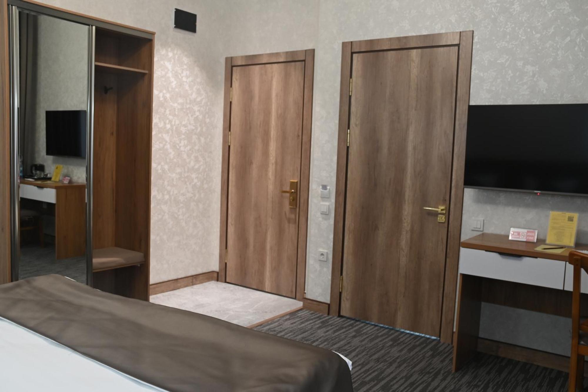 My Status Hotel Tashkent Ngoại thất bức ảnh
