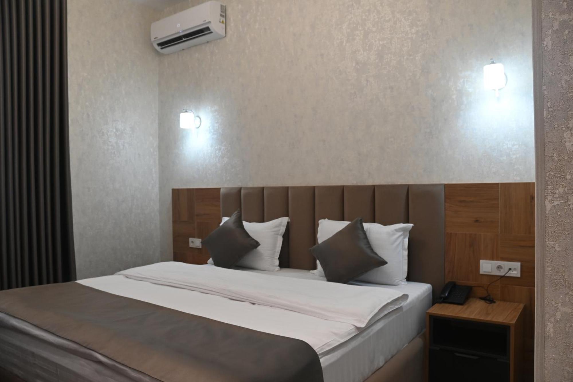 My Status Hotel Tashkent Ngoại thất bức ảnh