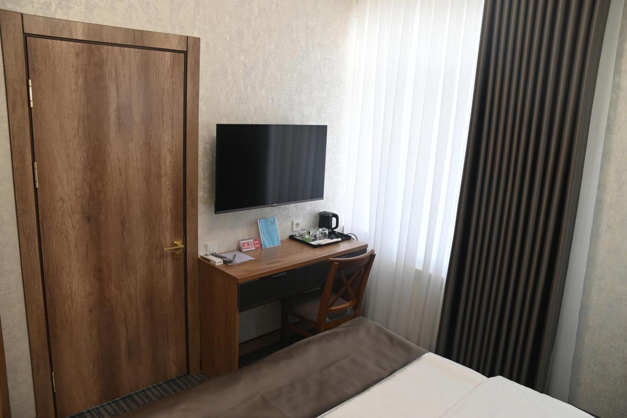 My Status Hotel Tashkent Ngoại thất bức ảnh
