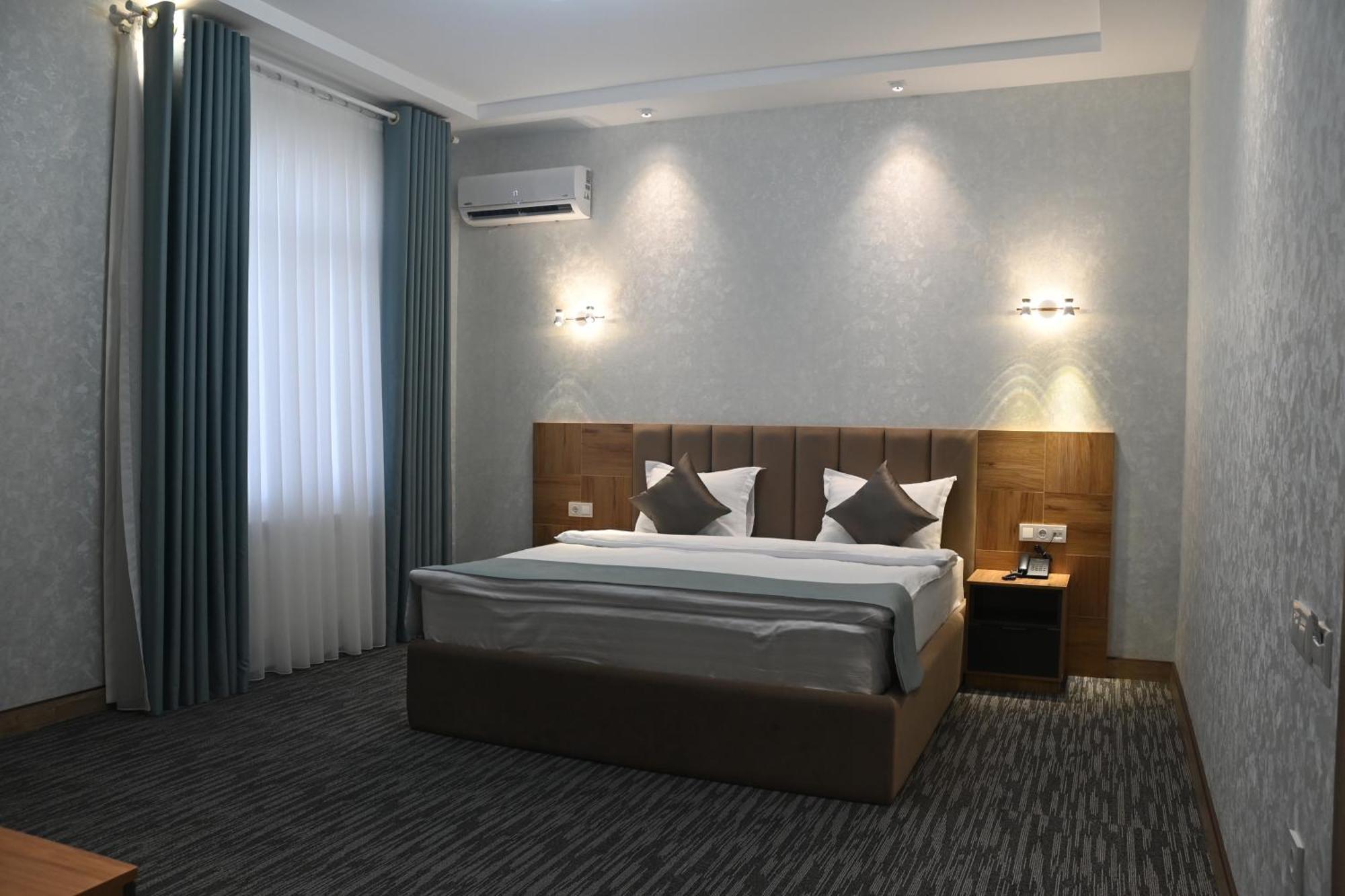 My Status Hotel Tashkent Ngoại thất bức ảnh
